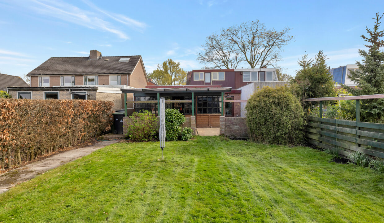 11-Achtertuin-05